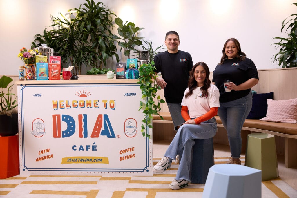dia_cafe_rodgers_family